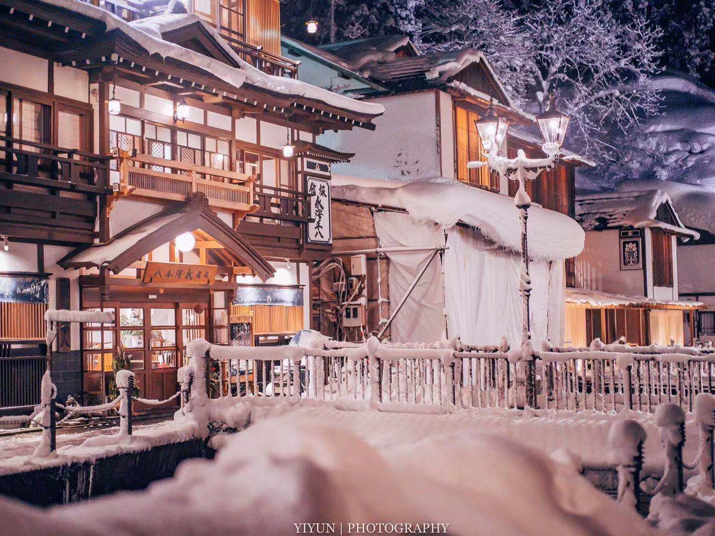 日本銀山溫泉街 住神隱少女湯婆婆的油屋 淘寶海外