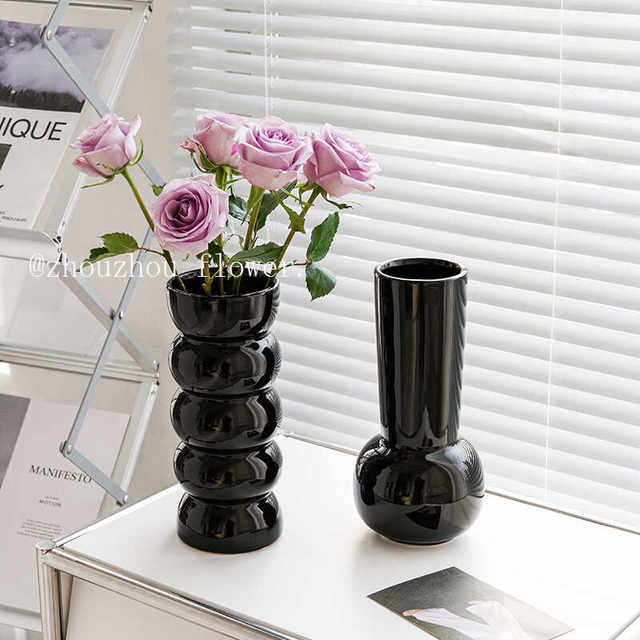 Medieval style ceramic vase Nordic high-end creative home art dry flower arrangement flower vessel living room decoration ornaments