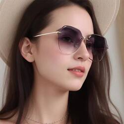 2026 New Model Sunglasses with Built-In Makeup, Uv Protection, Gradient Design, High-End Feel, Light Luxury Fashion