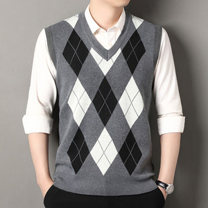 
New simple and practical retro geometric style knitted vest for men V-neck sleeveless sweater vest slim warm waistcoat