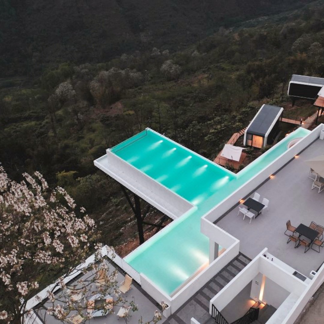 高奢贵州亲子兴义黄果树夜游5天【野奢峰兮洞穴+云端匠庐·阅山】