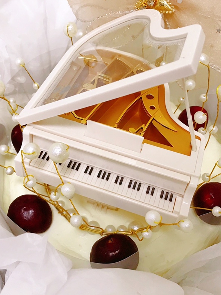 玖点一刻 创意钢琴蛋糕装饰