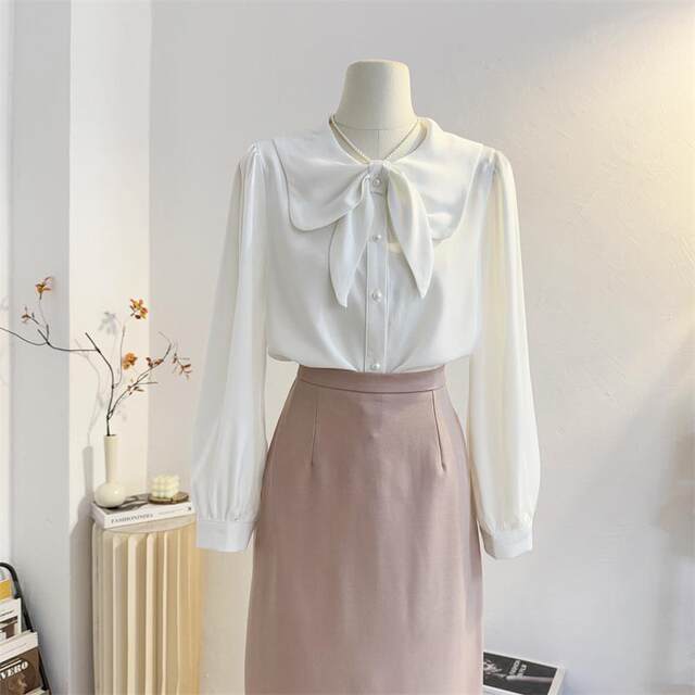 French doll collar bow satin shirt women's long sleeves 2025 spring temperament commuting shirt age-reducing top white