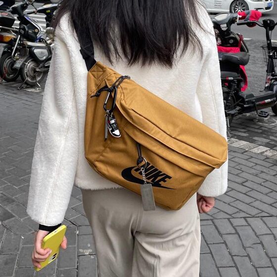 
Nike Nike crossbody bag new cycling waist bag travel bag men's bag women's bag shoulder bag sports bag training breast bag