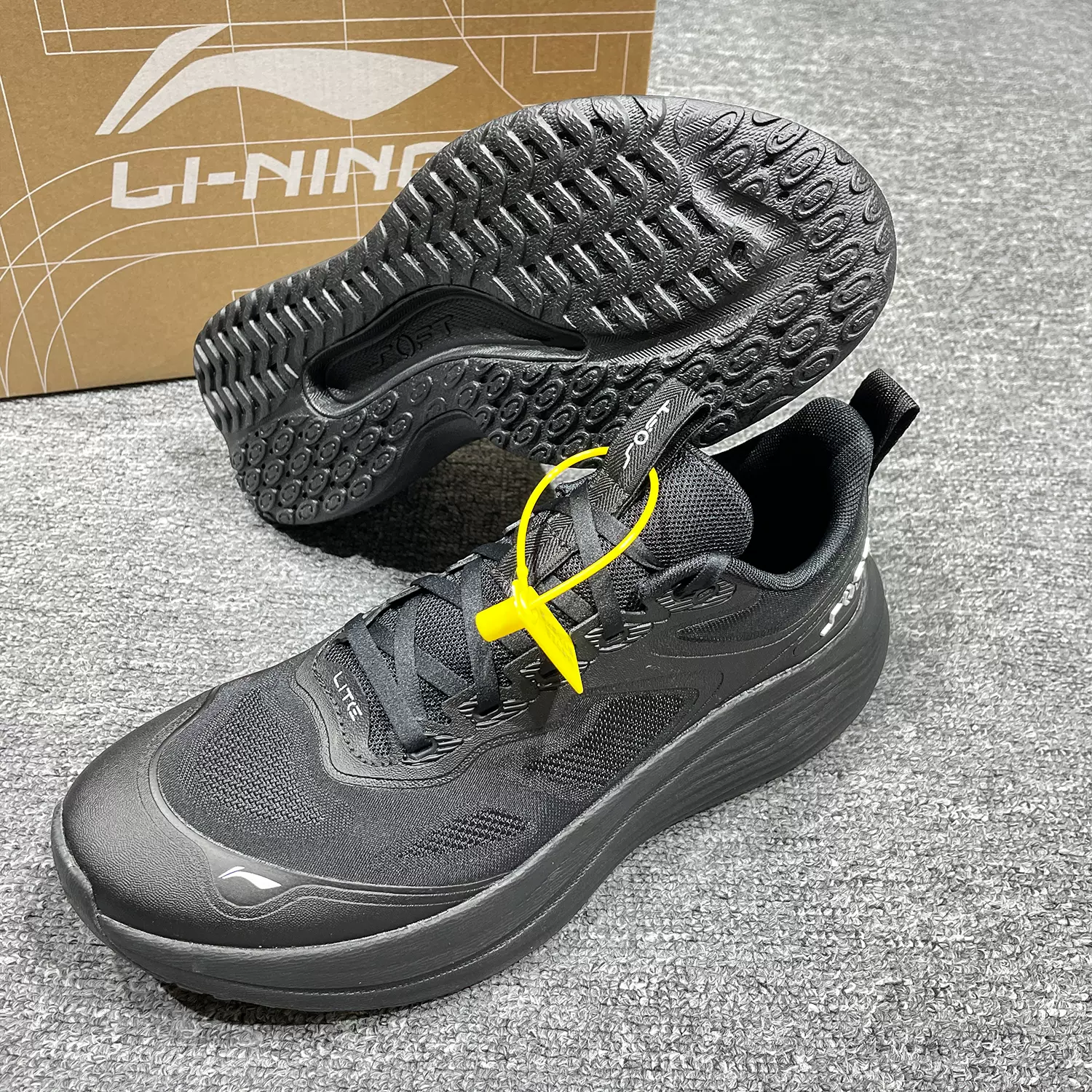 李宁男鞋跑步鞋男款2024秋季新款soft lite透气减震轻便运动跑鞋