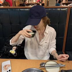 Zhang Ruonan's Same Style Minimalist Polo Collar White Shirt for Women, 2026 Spring Relaxed Old Money Style Thin Shirt