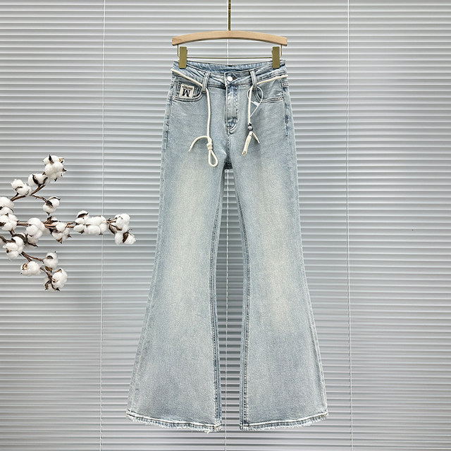 Simple and fashionable flared jeans for women 2025 new spring outfit high-waisted slim versatile nifty trousers