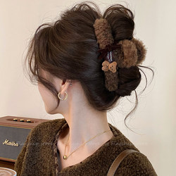 Cartoon Bear Plush Hair Clip for Women, High-End, Large Size, Suitable for Thick Hair, Autumn and Winter 2025 New Style Hair Clip, Korean Style Shark Clip