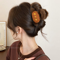 Plush Cartoon Hair Clip for Women, 2025 Autumn and Winter New Small Shark Clip Hair Accessory, High-End Half-Up Hair Clip