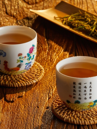 中国古美術品　清の乾隆時代　粉彩人物茶碗セット　ティカップ 中国古美術品 清の乾隆時代 粉彩人物茶碗セット ティカップ Amazon.