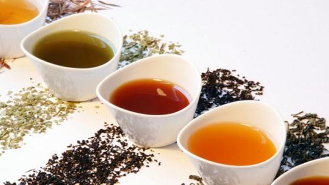 爱打扮(www.idaban.cn)，温度+茶叶，这4个细节会影响喝茶口感22