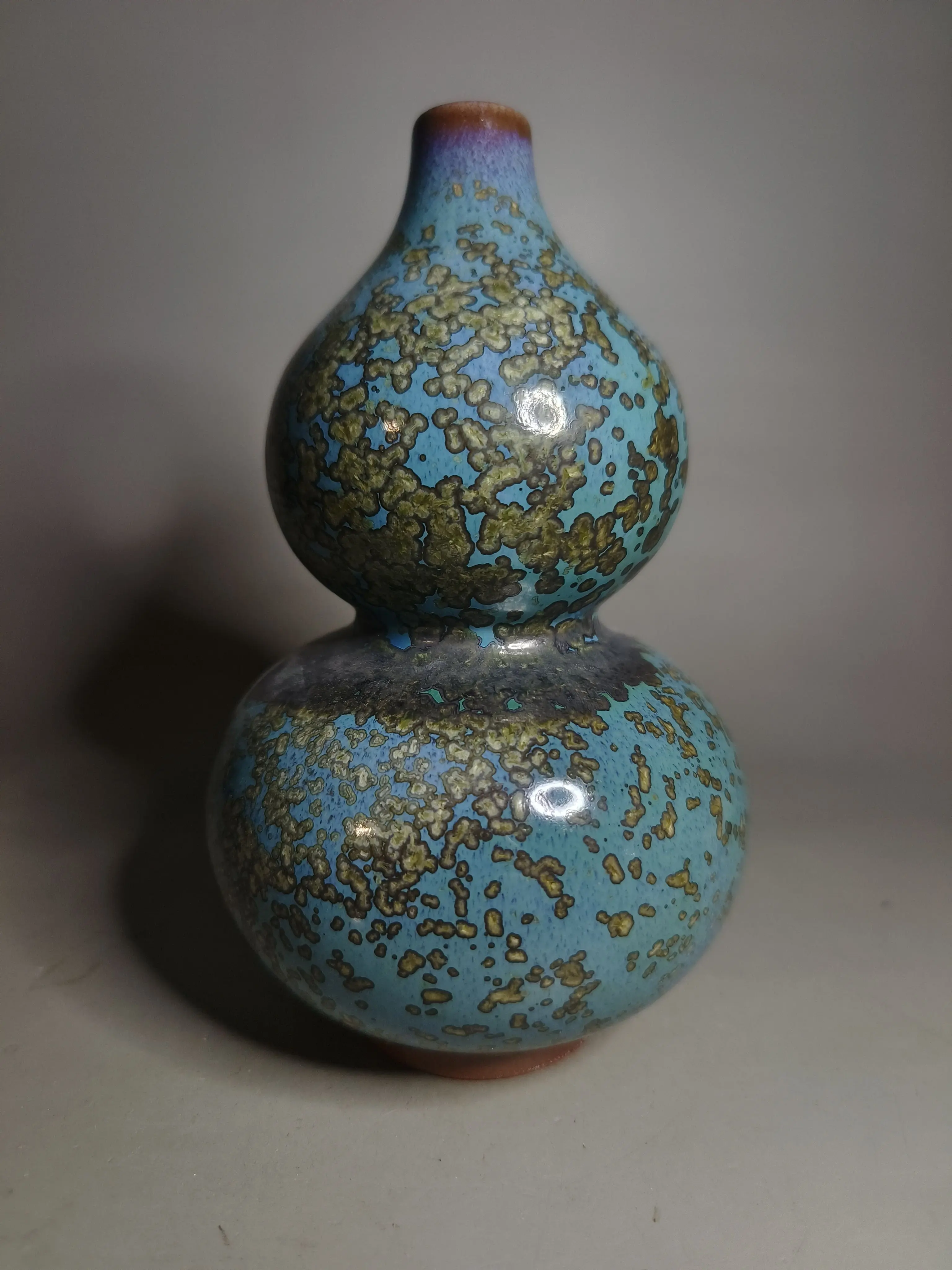 中国古美術・宋汝窯款天青釉銀口四方尊花瓶・工芸品・木箱付・文房具・風水開運・陶器 宋磁州窑绿釉刻花执壶仿古玩古董真品老货旧货出土老物件收藏摆件