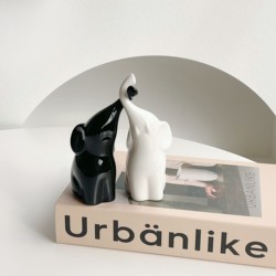 Jingdezhen Porcelain Modern Light Luxury Ceramic Black High-End Home Creative Small Elephant Couple Decoration Desktop Gift