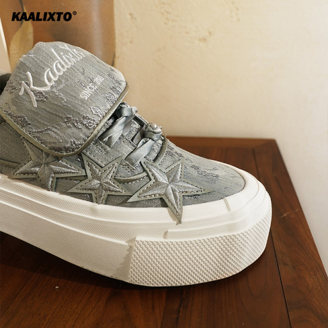 KAALIXTO--Daisy Bread Shoes-Grey - Unisex