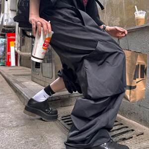 
Aurocean black micro scimitar sweatpants, loose and large version of stacked casual pants for all seasons