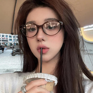 
Cat-eye American glasses myopia women can match the degree of bare face artifact early eight flat light decorative eye frame trendy men