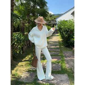 
NEVA HU Relaxed Old Money Lazy V-neck Sweater Feminine Loose Knitted Top Weibo Casual Pants Suit