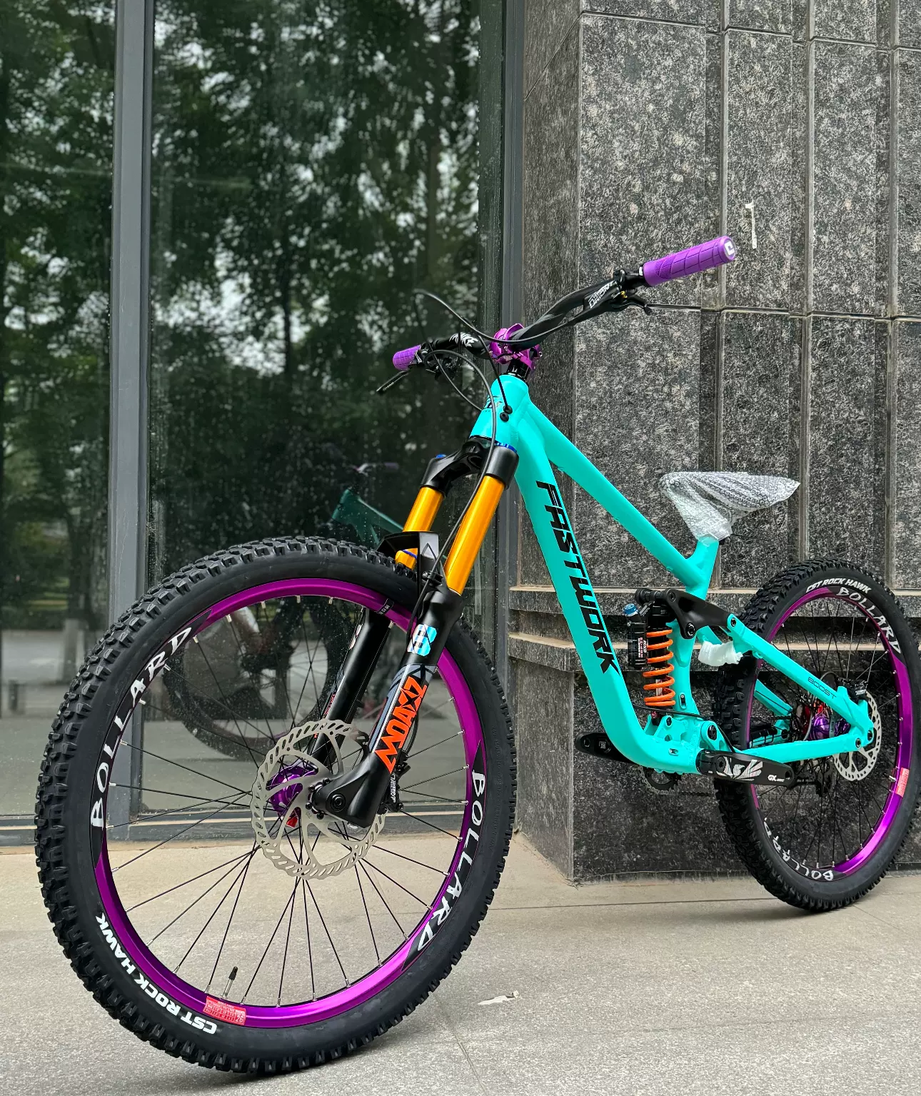 崖柏倒流香_ecs Amazon.com: 太行崖柏摆件陈化料红油虎皮纹倒流香随型工艺品根雕