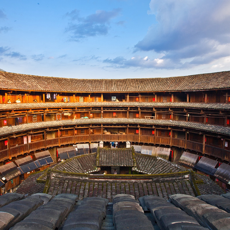 厦门鼓浪屿+云水谣古镇+土楼+滩涂赶海+帆船出海6天5晚纯玩跟团游