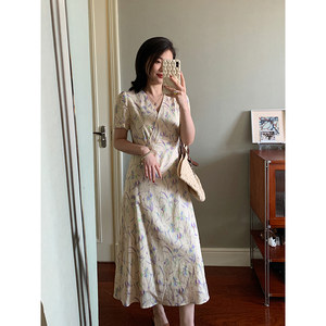 
[Ready stock] Mr. Hua, gentle and elegant linen cotton dress, irregular iris flower dress