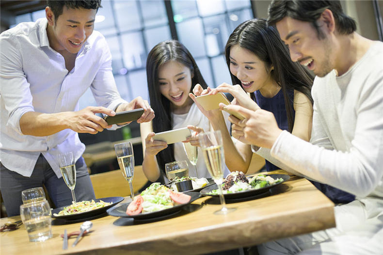 为朋友圈而生的零食，让你站在晒照制高点(图1)