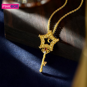 
PINKBOX/Ping jewelry Sakura star staff gold pendant inlaid with crystal pure gold staff key pendant