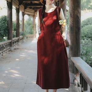 
Literary Women's Clothing 2025 Autumn and Winter New Corduroy Sleeveless Dress Round Neck Waist Elegant Women's Long Skirt