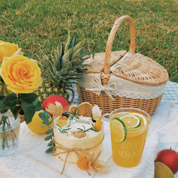Picnic Basket with Lid, Rattan Woven Basket for Eggs and Vegetables, Snack Basket for Spring Outings, Camping, Portable Basket, Small Bamboo Basket for Outdoor Excursions, Basket for Spring Outings