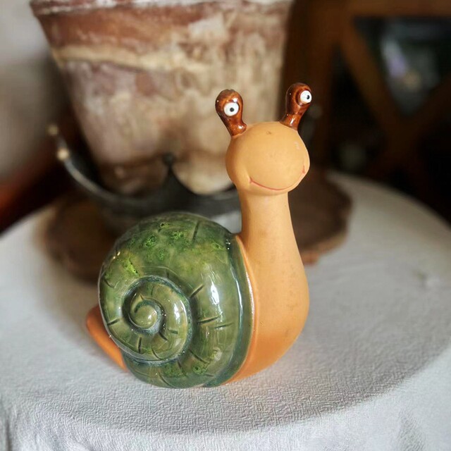 American country style retro old ceramic kiln glazed snail ornaments ...