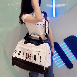 
Nike Nike fitness bag men and women bucket bag training bag one shoulder crossbody handbag bag travel bag luggage bag HF7296