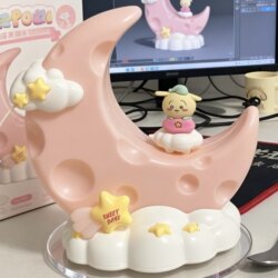 Wusaqi's birthday gift for her best friend is a real high-end chiikawa peripheral night light ornament for Xiao Hachi.
