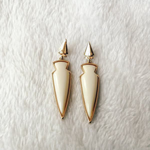 
New Korean fashion trend simple earrings European and American style new trendy texture earrings personalized women's versatile earrings