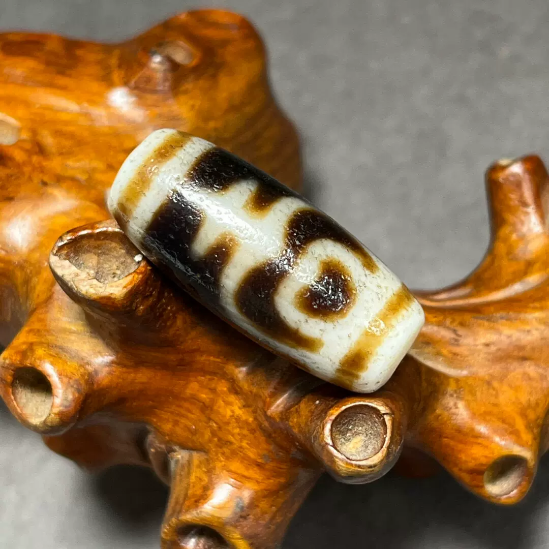 ⭕️ 台湾の上肯購入　高品質【三眼天珠】　本物瑪瑙石保証品‼️ 50000円以上の品 一代老台湾上肯老超顶老许厂长手作超顶