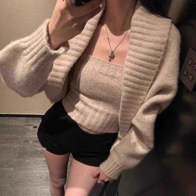 2024 autumn and winter new lapel shawl sweater jacket for women knitted cardigan short strapless base two-piece top