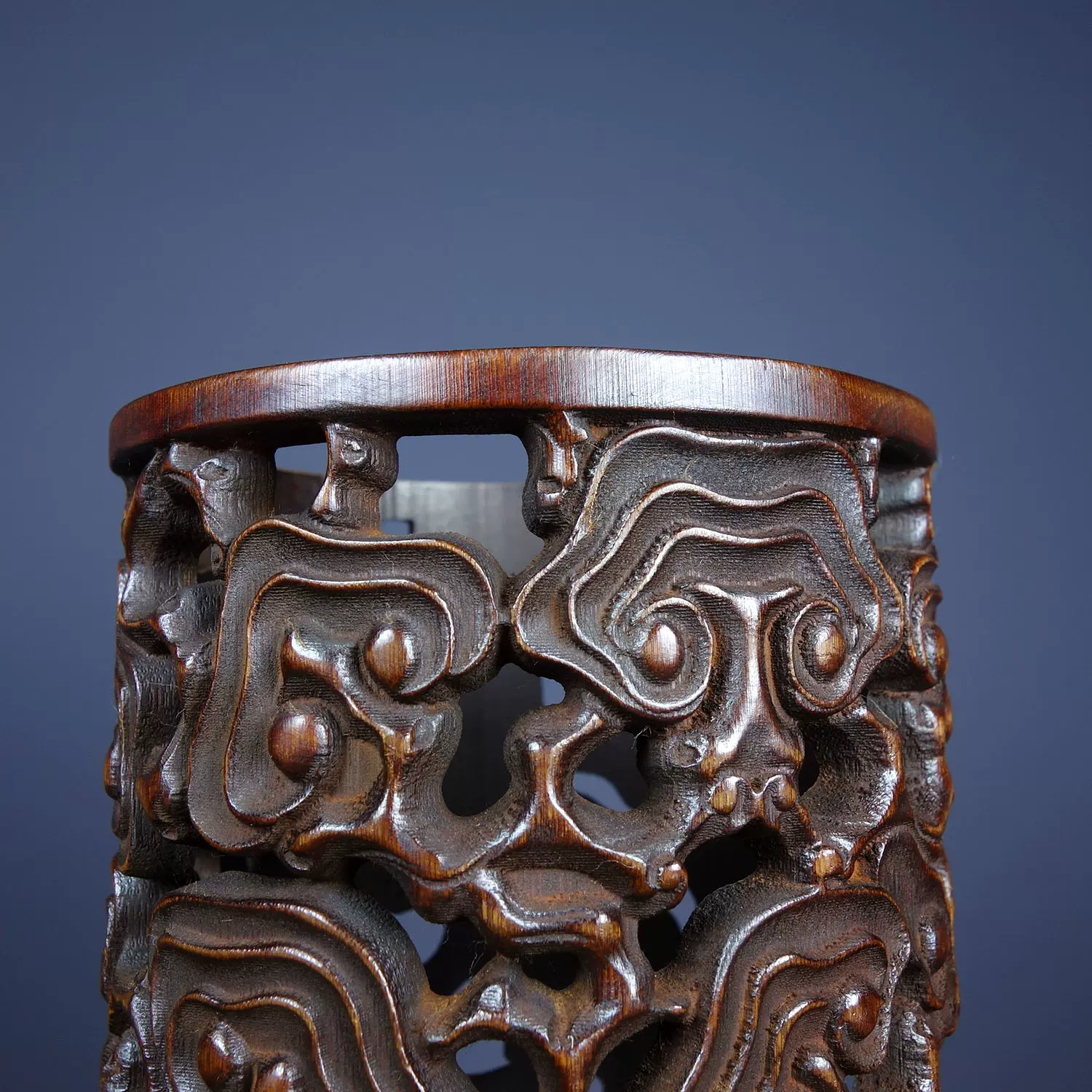 清代・木彫り 筆筒 收藏 【舊藏 竹雕鏤空雕刻 雲海龍鳳吉祥寶珠筆筒 】