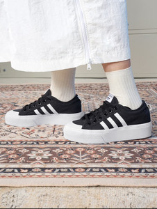 
Adidas adidas women's casual thick-soled heightened canvas breathable, comfortable, fashionable and classic anti-skid shoes