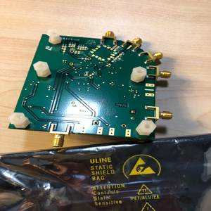 
LMX2581EVM Evaluation Board LMX2581 Broadband Frequency Synthesizer {Daily Equipment}