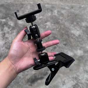 Desktop live shelf bedside mobile phone bracket Metal vigorously clip the pawn tablet mobile phone frame bracket stall bracket