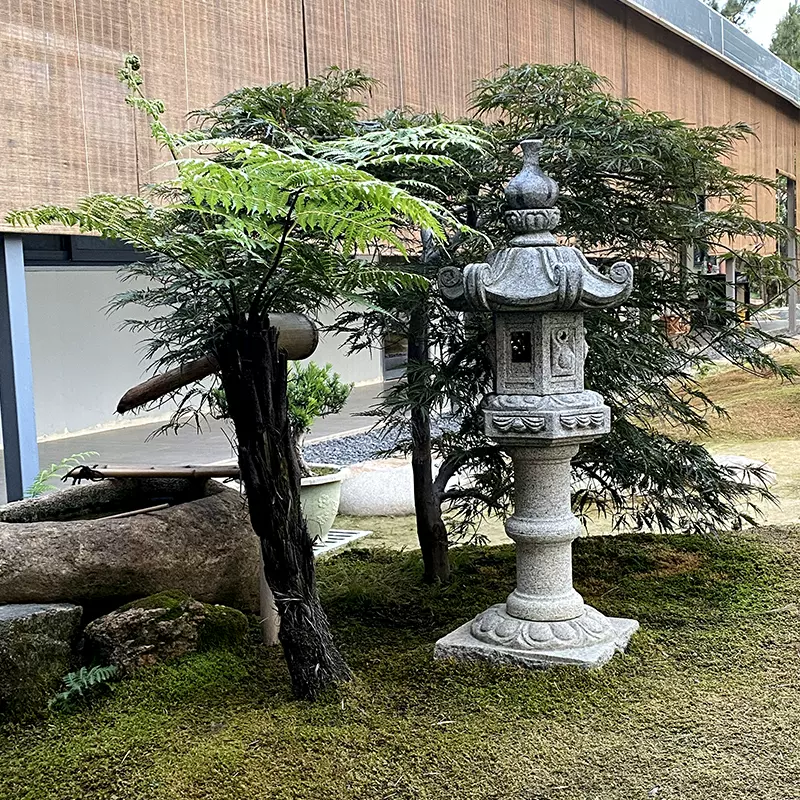 庭石　灯籠　日本庭園　値下げ‼️ 庭石 灯籠 日本庭園 値下げ‼️ Amazon.co.jp: 石灯篭天然石
