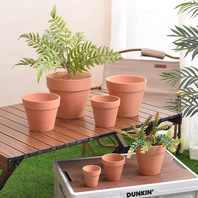 Red pottery pot with a tray with a tray multi -meat international basin minimalist and rough ceramics, the circular air -breathable pottery basin living room balcony mud tile pot
