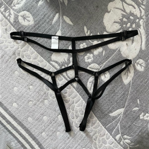 European and American sexy underwear, elastic oversized hollowed out thong, women's adjustable Sexy Panties with no need to take off when opening