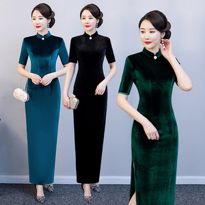 Gold velvet mother's cheongsam 2026 new style noble and stylish young style high-end atmospheric upper grade large size belly covering
