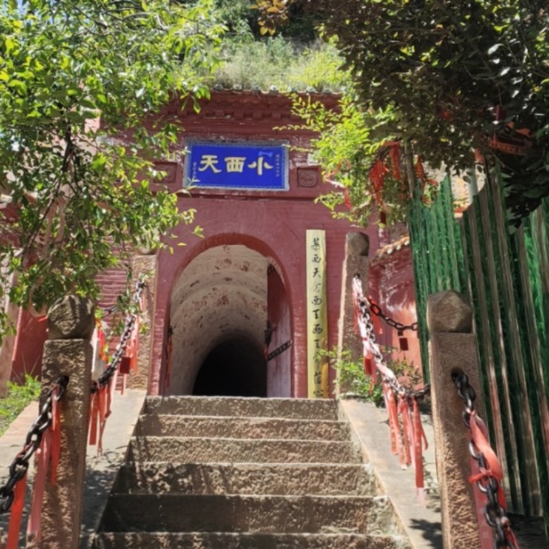 可选8人小团升级2+1舒适座椅临汾小西天壶口瀑布广胜寺纯玩一日游