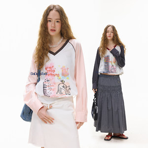 
Jinggu white label DADATATA spring new [Sweet Dream Cat] V-neck large size women's fat mm long-sleeved T-shirt