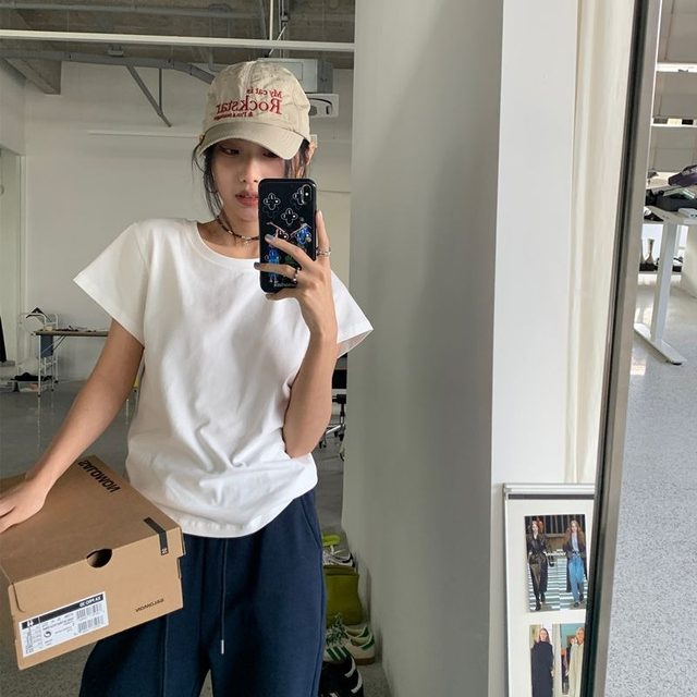 Cotton short -sleeved T -shirt female summer shoulder top design sense pure color small flying sleeve sleeved white bottoming shirt
