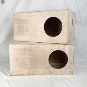 Wandering cat nest Winter thermostatic outdoor cat house closed wooden cat villa can not bite the four seasons universal cat room