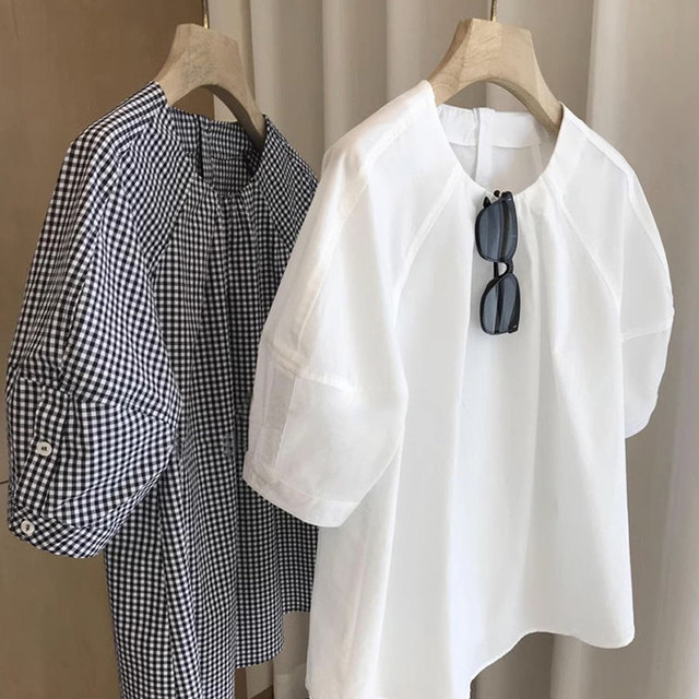 Fat mm large size 300 Jin [Jin equals 0.5 kg] New French niche design sense five-point sleeve T-shirt for women in summer loose plaid top trendy
