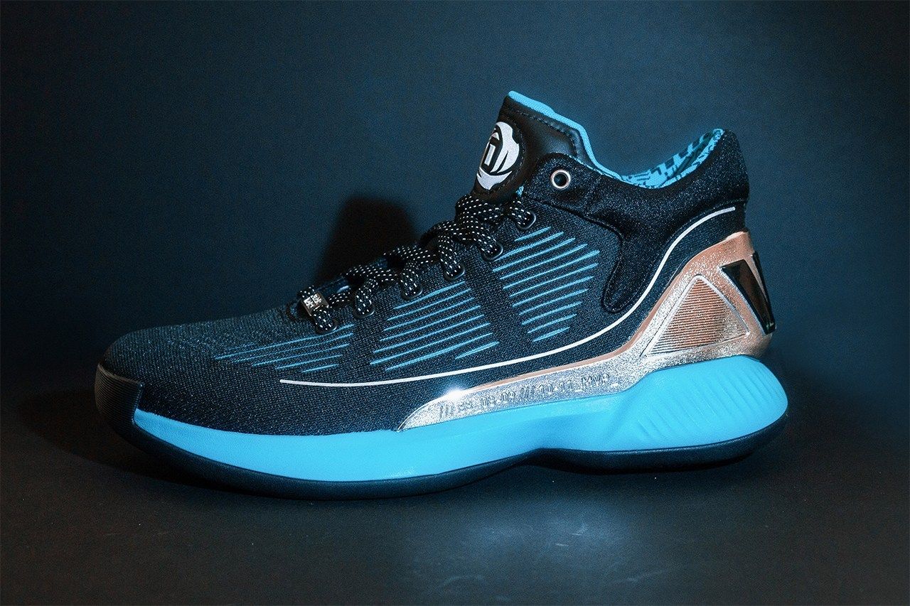 adidas推出星球大战篮球鞋!