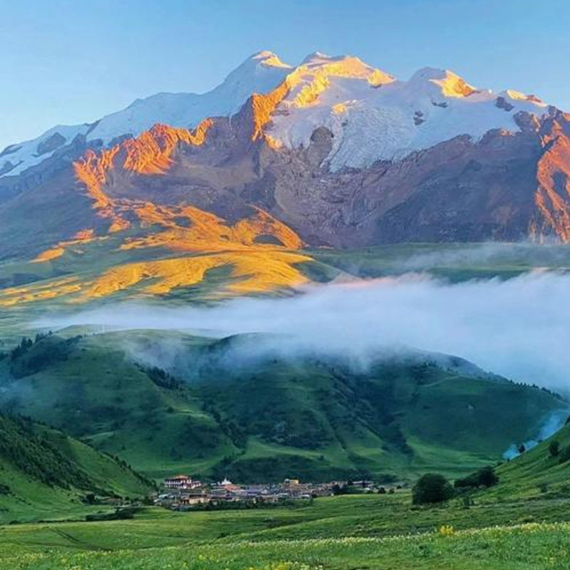 成都到稻城亚丁格聂旅游6天5晚跟团游四姑娘山川藏线摄影保姆车团