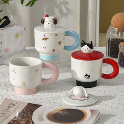 Three-Dimensional Kitten and Puppy Mug with Lid, Cute and Unique Design for Girls, Super Stylish and Festive New Year Ceramic Cup